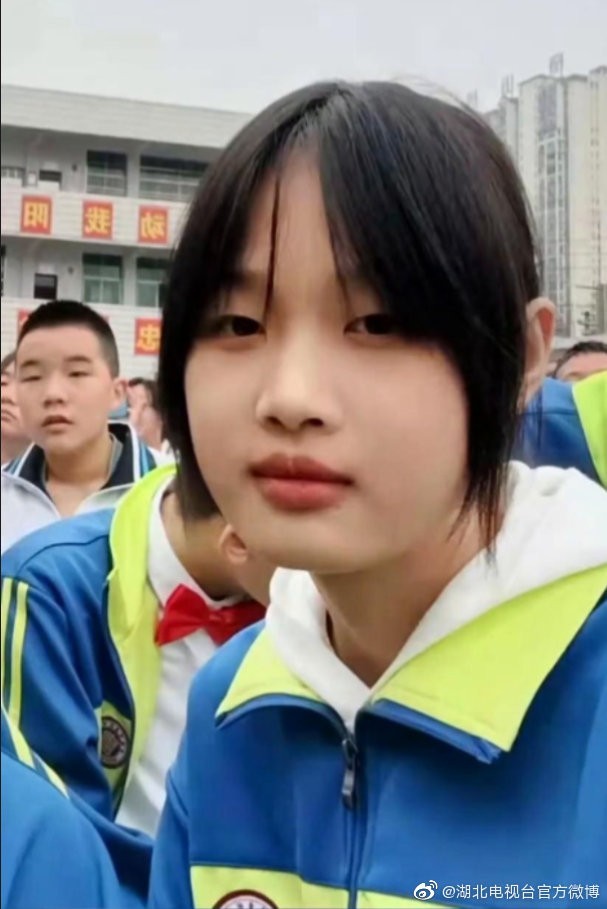 湖北初三女生放学后离奇走失 失踪地监控设施不全(图1) 湖北初三女生放学后离奇走失 失踪地监控设施不全